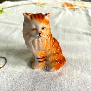 Vintage Porcelain Ginger Tiger Cat Figurine. Orange & White. 3.5" Tall